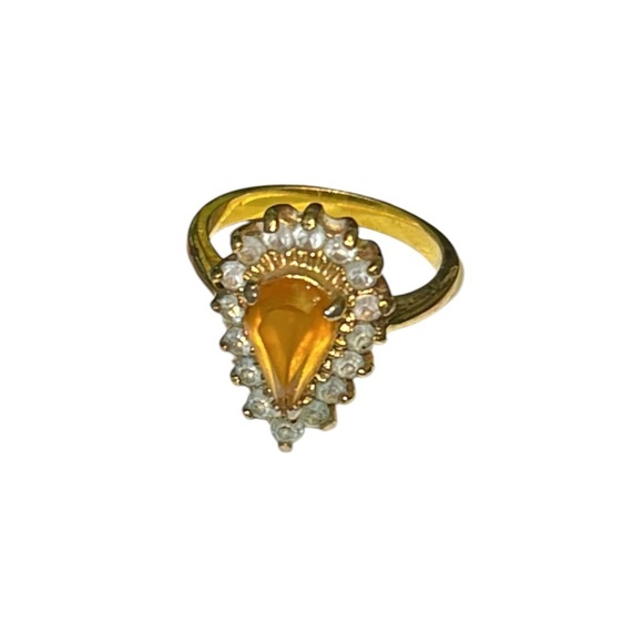 Vintage gold cubic zirconia statement ring - Picture 6 of 9
